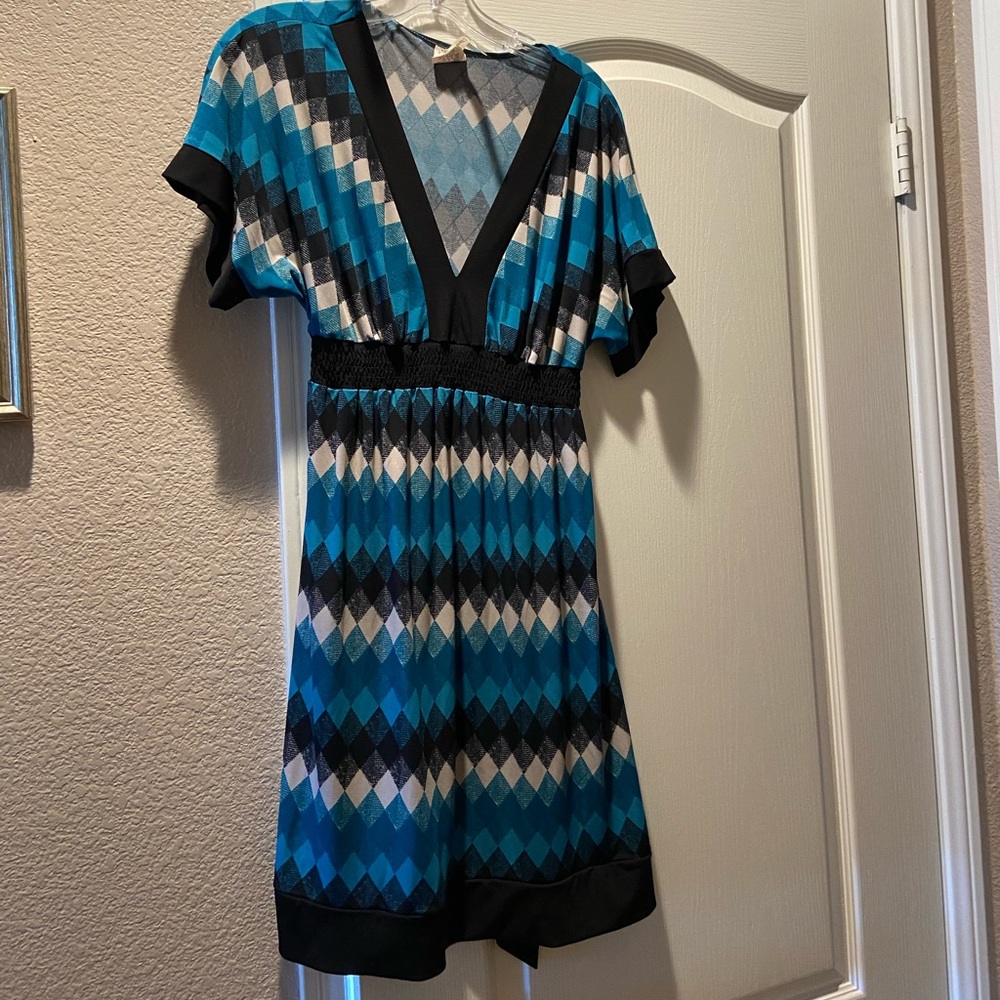 Large vneck blue gray black dress